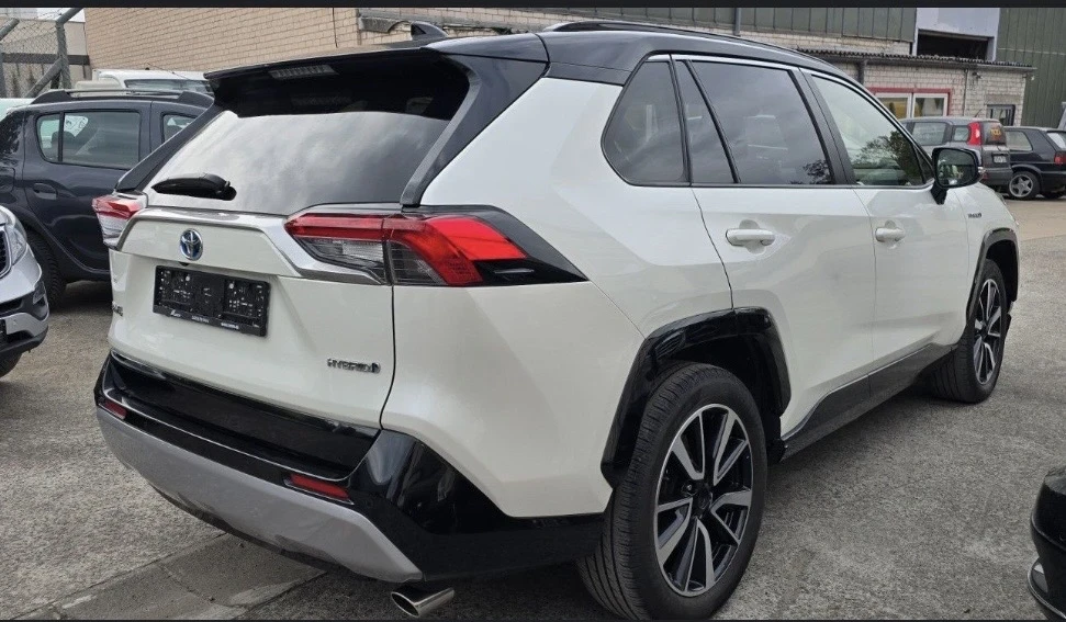 Toyota Rav4 2.5 Hybrid Black Edition 4x4| Всички Екстри | , снимка 4 - Автомобили и джипове - 54237258