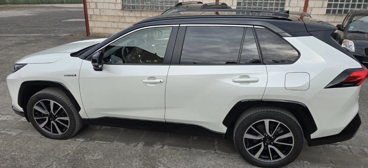 Toyota Rav4 2.5 Hybrid Black Edition 4x4| Всички Екстри | , снимка 10 - Автомобили и джипове - 54237258