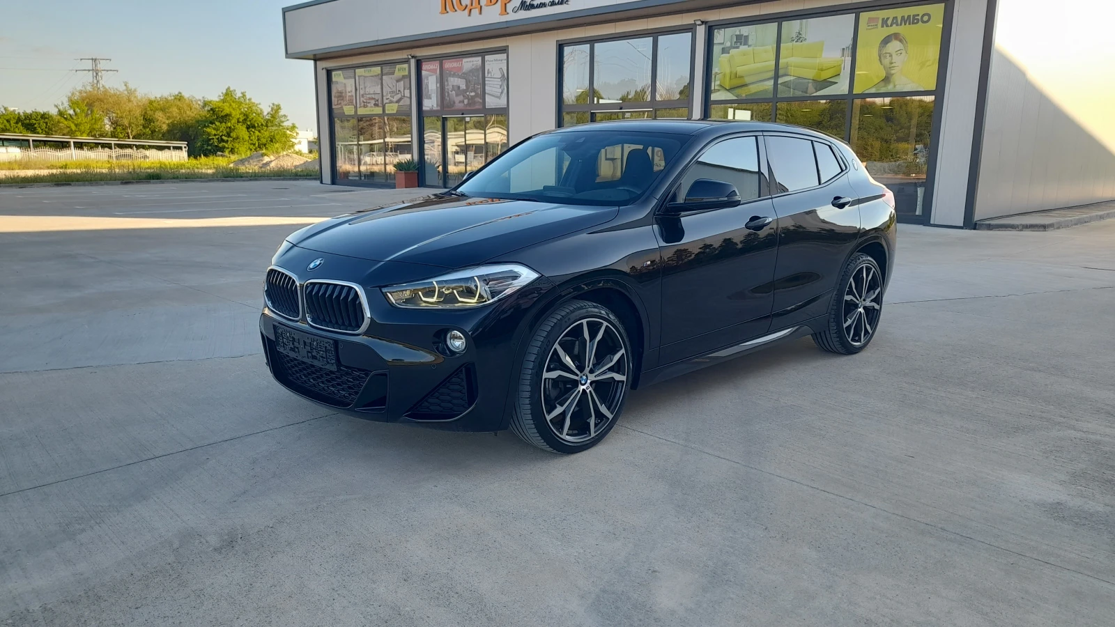 BMW X2 2.0 D - M PAKET , снимка 2 - Автомобили и джипове - 54715174