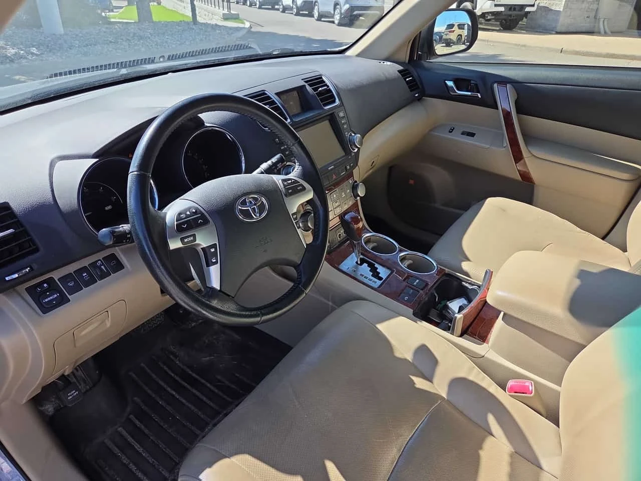 Toyota Highlander * Limited * АВТОКРЕДИТ БЕЗ ПЪРВОНАЧАЛНА ВНОСКА* , снимка 5 - Автомобили и джипове - 56163241