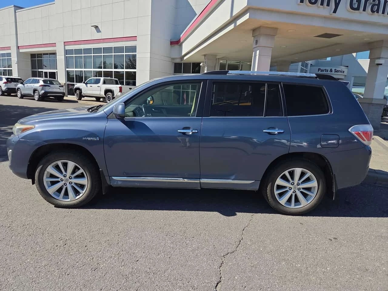 Toyota Highlander * Limited * АВТОКРЕДИТ БЕЗ ПЪРВОНАЧАЛНА ВНОСКА* , снимка 2 - Автомобили и джипове - 56163241