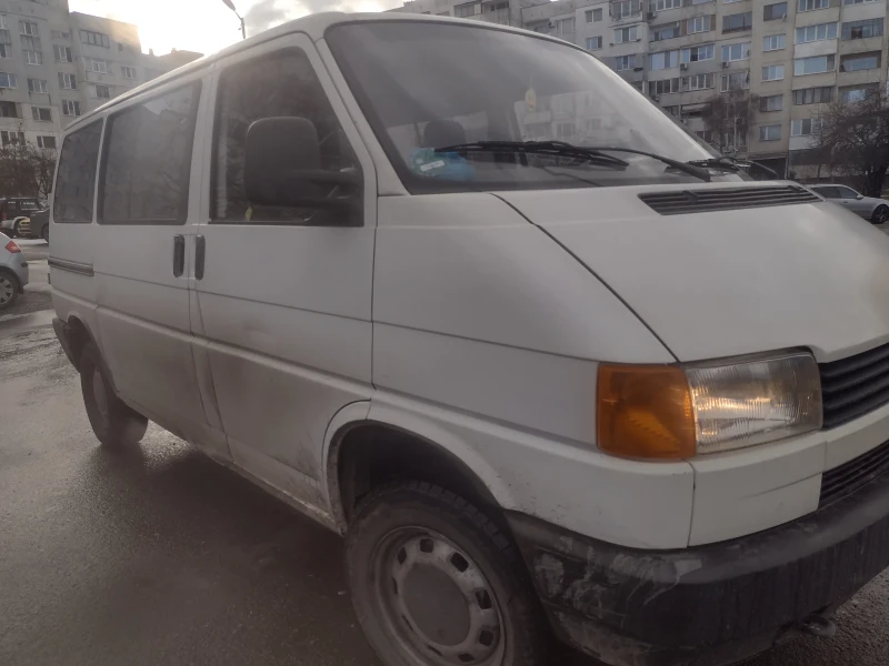 VW T4, снимка 1 - Бусове и автобуси - 48273511