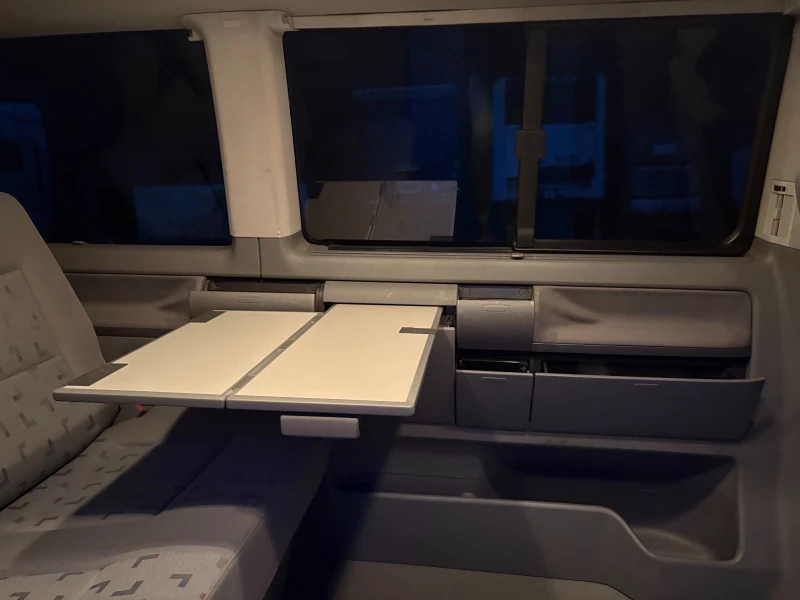 VW T5 2.5, снимка 14 - Бусове и автобуси - 52877706