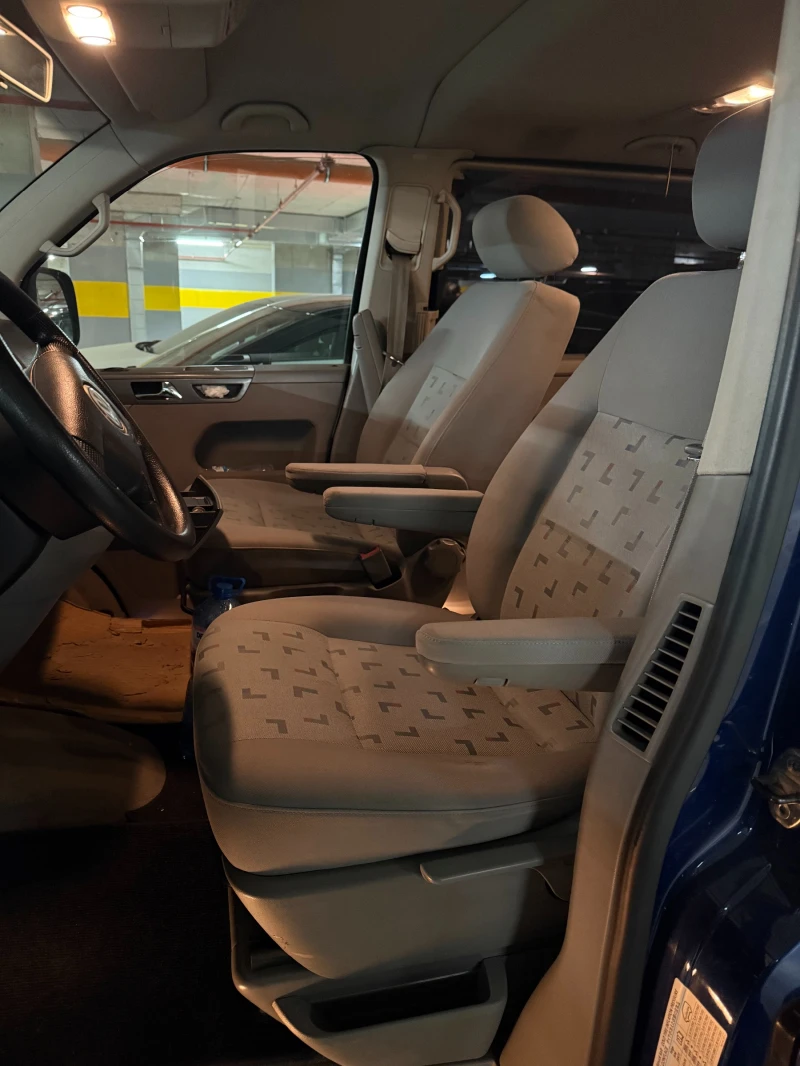 VW T5 2.5, снимка 10 - Бусове и автобуси - 52877706