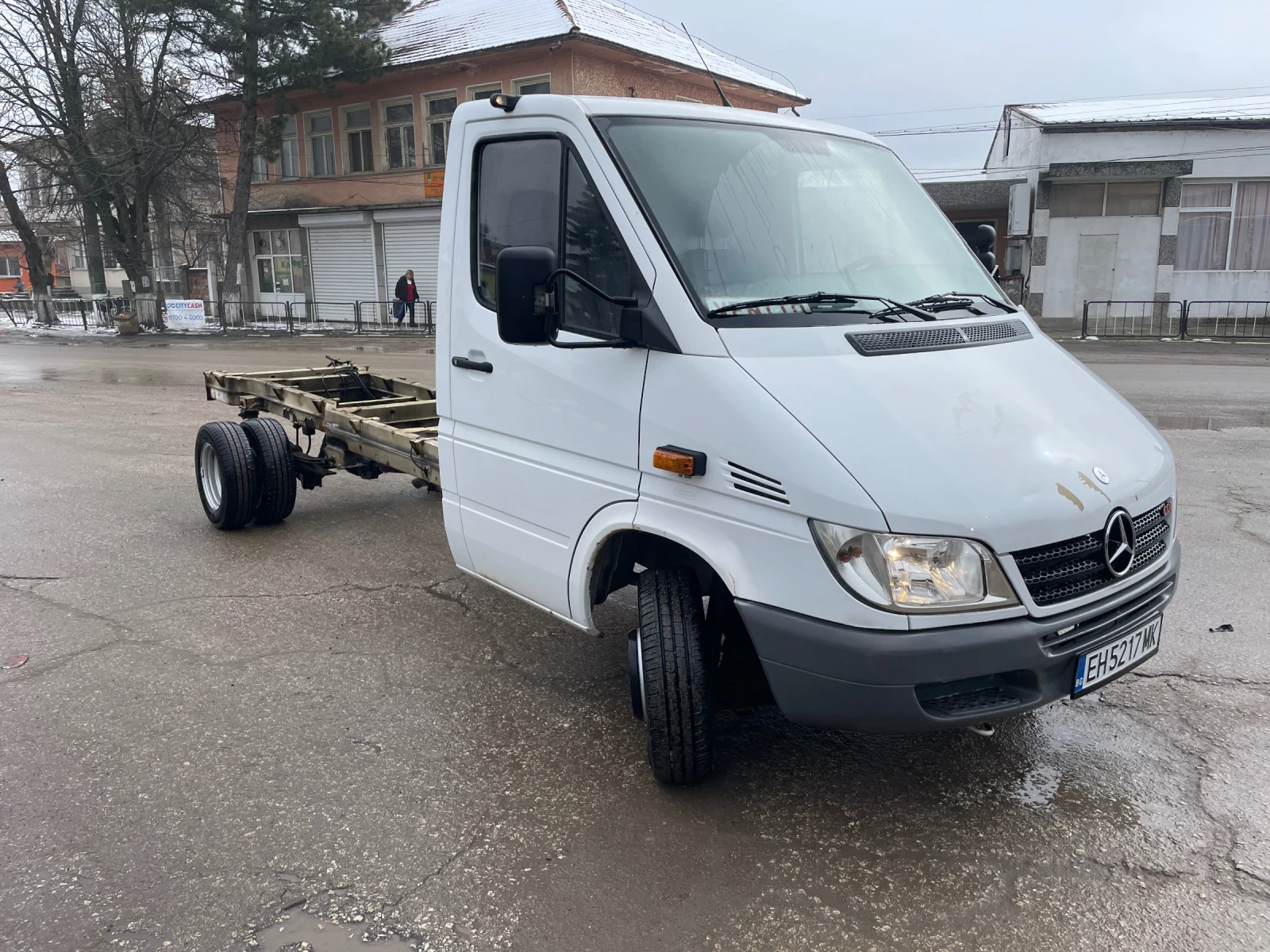Mercedes-Benz Sprinter 411 Кат Б!! всичко платено 6 нови гуми  | Auto.bg — изображение 1
