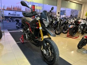     Aprilia Dorsoduro 900cc.