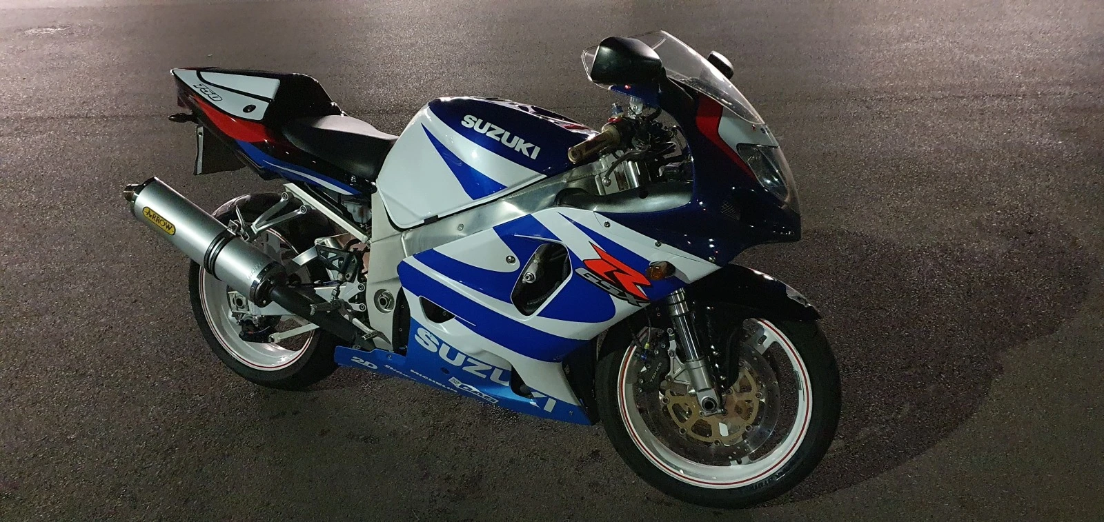 Suzuki Gsxr 750 K1 - изображение 6