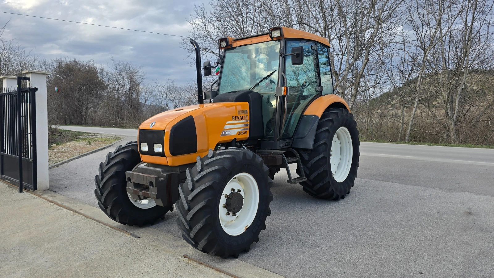 Трактор Claas 355-Нов внос! - изображение 2