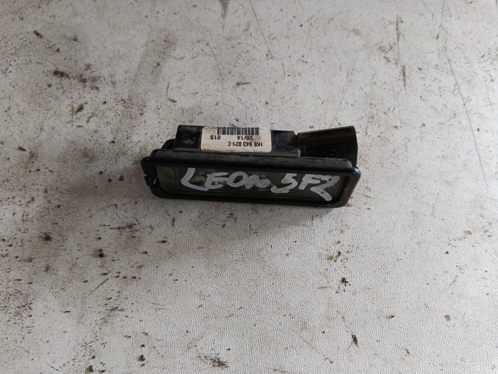 плафон регистрационен номер 1K8943021C Seat Leon