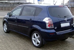 Toyota Corolla verso 2.2 d4d, снимка 2