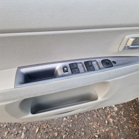 Mazda 2 1.3i Face, снимка 7