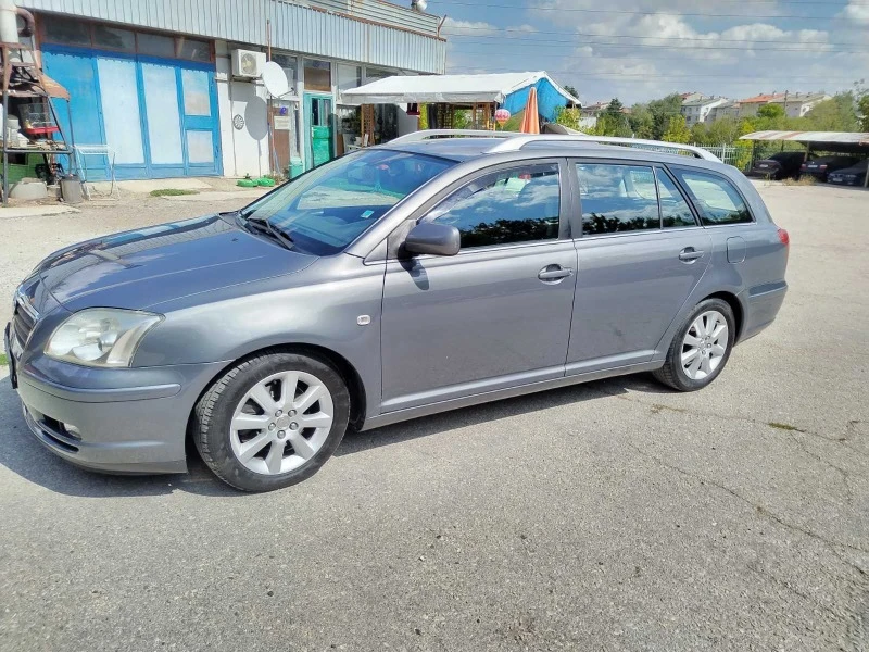 Toyota Avensis, снимка 4 - Автомобили и джипове - 46737226