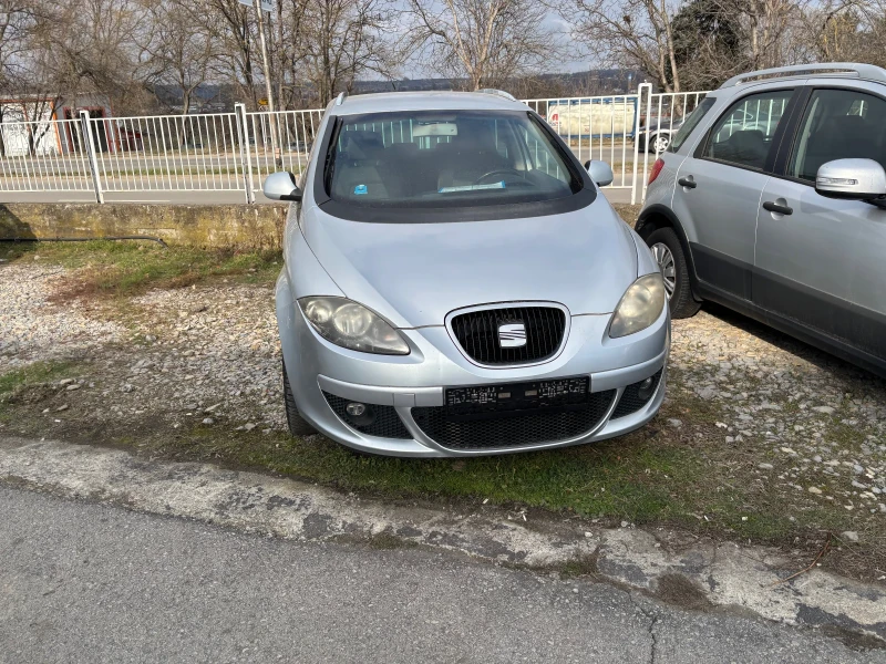 Seat Altea 1.6I, снимка 2 - Автомобили и джипове - 47335321