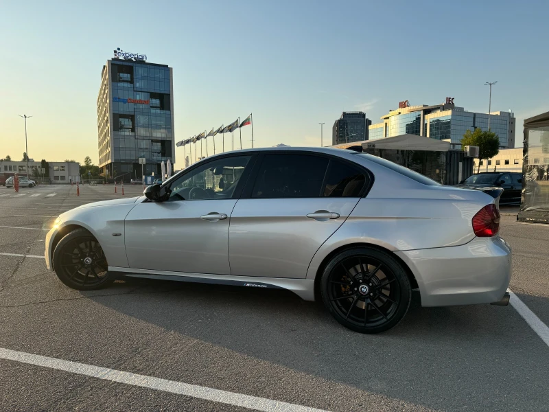 BMW 330 d LCI Mpack/Navi/Shadow line, снимка 2 - Автомобили и джипове - 47793903