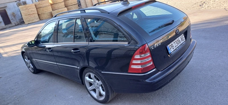 Mercedes-Benz C 220 FACELIFT sport edition, снимка 2 - Автомобили и джипове - 48362503