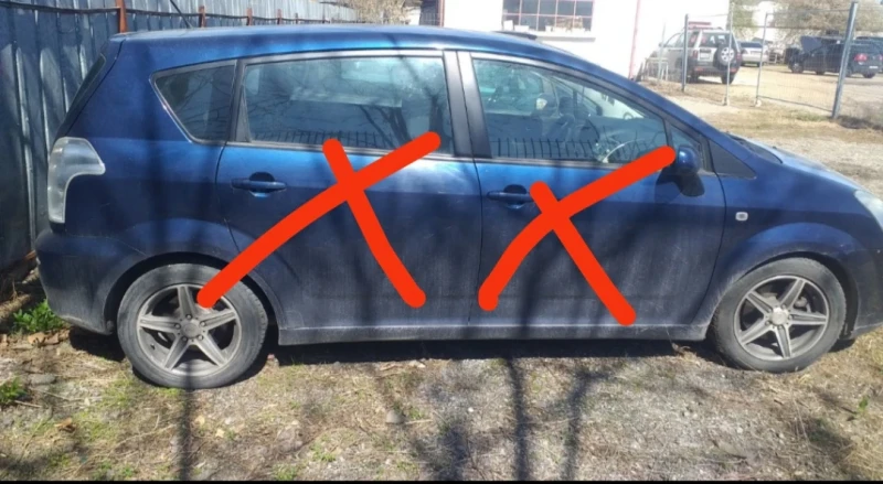 Toyota Corolla verso 2.2 d4d, снимка 8 - Автомобили и джипове - 52545736