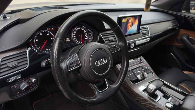 Audi A8 L= 4.2TDI= S8-ПАКЕТ= EXCLUSIVE= БИЗНЕС КЛАС= MATRI, снимка 14 - Автомобили и джипове - 48610497