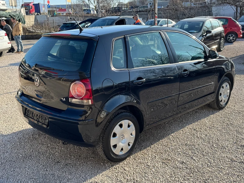 VW Polo 1.4i-Автомат, снимка 4 - Автомобили и джипове - 49063511