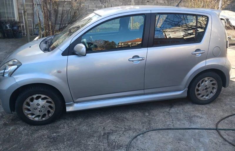 Daihatsu Sirion, снимка 5 - Автомобили и джипове - 49424034