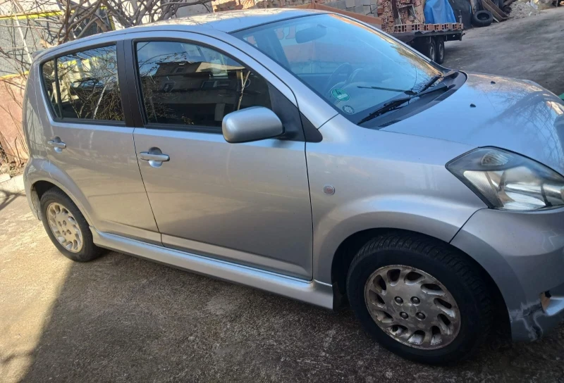 Daihatsu Sirion, снимка 4 - Автомобили и джипове - 49424034