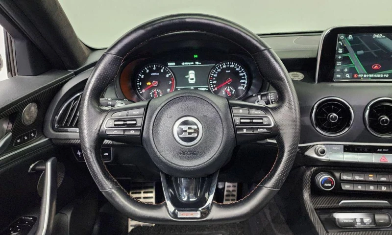 Kia Stinger 2.0 Turbo AWD * НАЙ-ДОБРА ЦЕНА В БЪЛГАРИЯ* , снимка 13 - Автомобили и джипове - 51967213