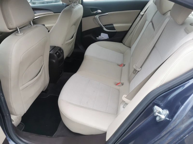 Opel Insignia 2, 0tdi, снимка 12 - Автомобили и джипове - 51966906