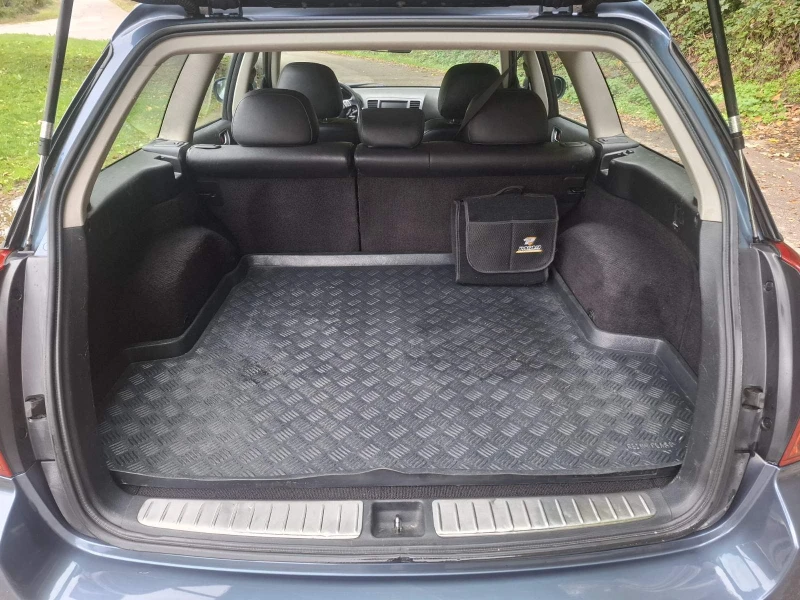 Subaru Outback 3.0R, снимка 15 - Автомобили и джипове - 52658436