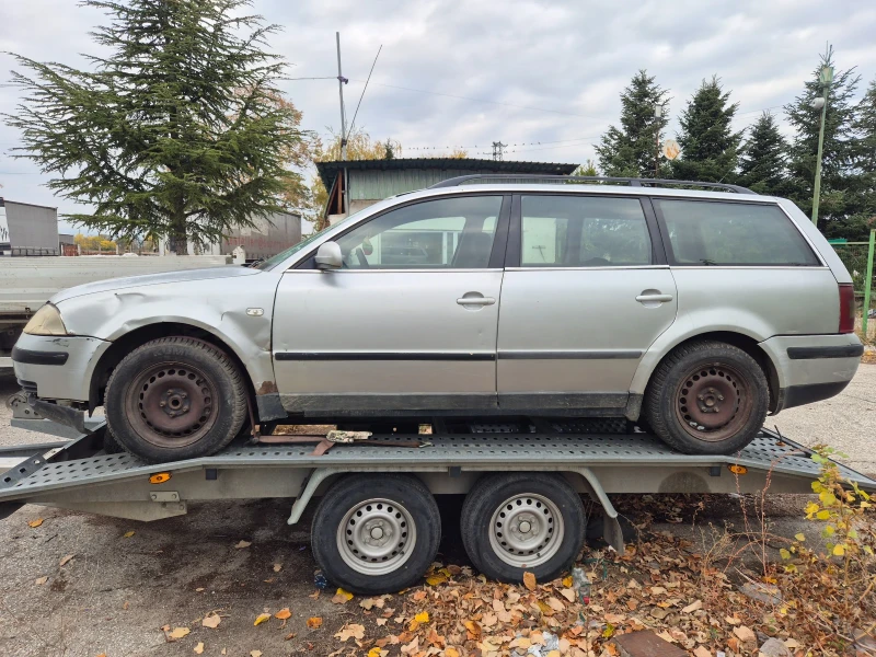 VW Passat 1.9 тди, снимка 2 - Автомобили и джипове - 52325390