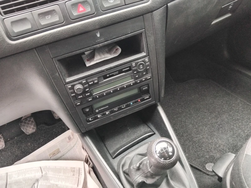 VW Golf, снимка 8 - Автомобили и джипове - 53344017