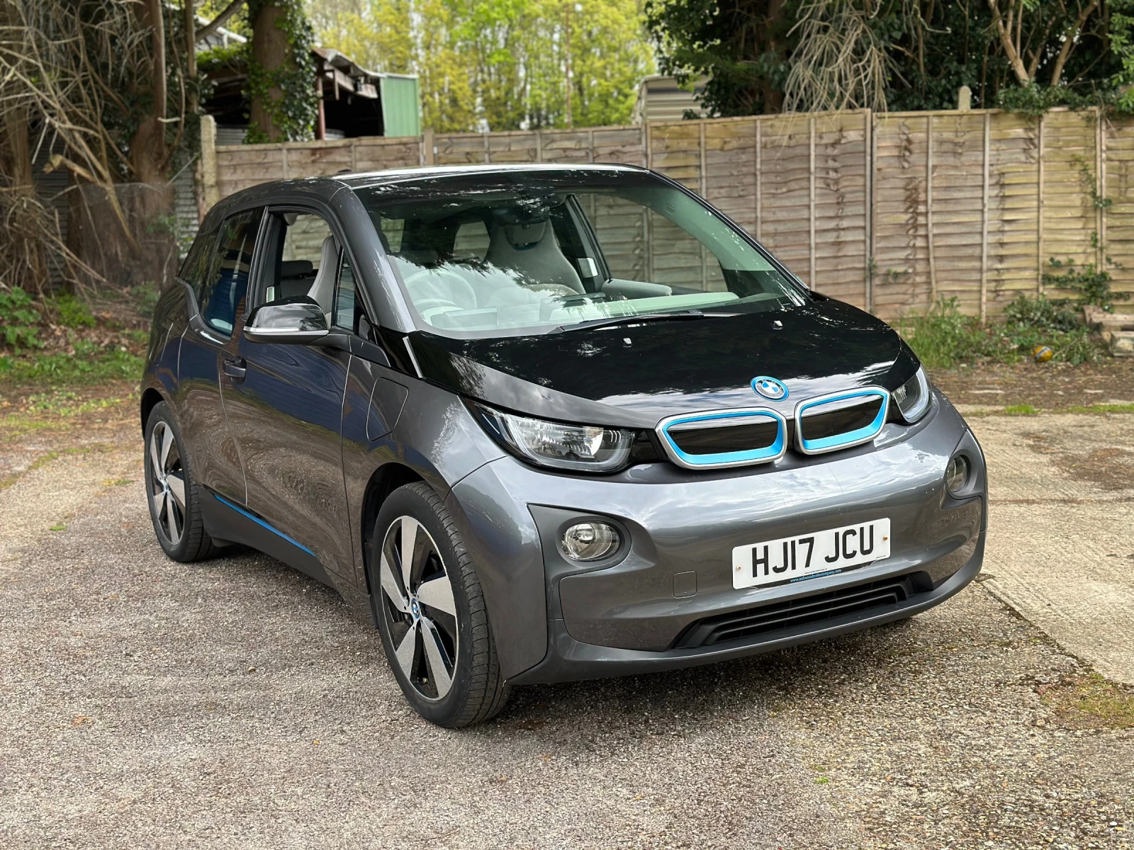 BMW i3 94Ah - REX!! FULL OPTIONAL !!! - изображение 2