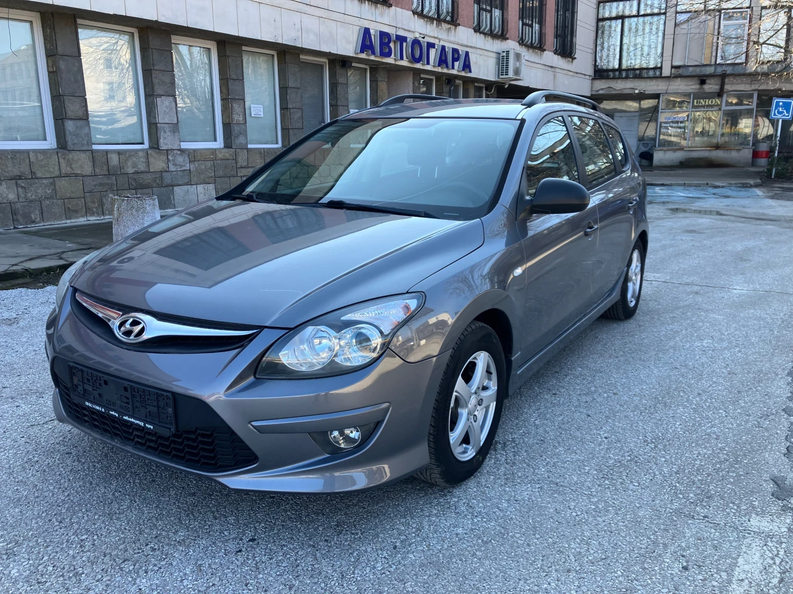 Hyundai I30 1.4i-CW-109kc - изображение 2