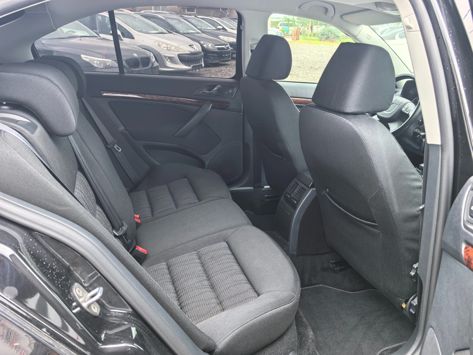 Skoda Octavia 1.8TSI | Mobile.bg — изображение 12