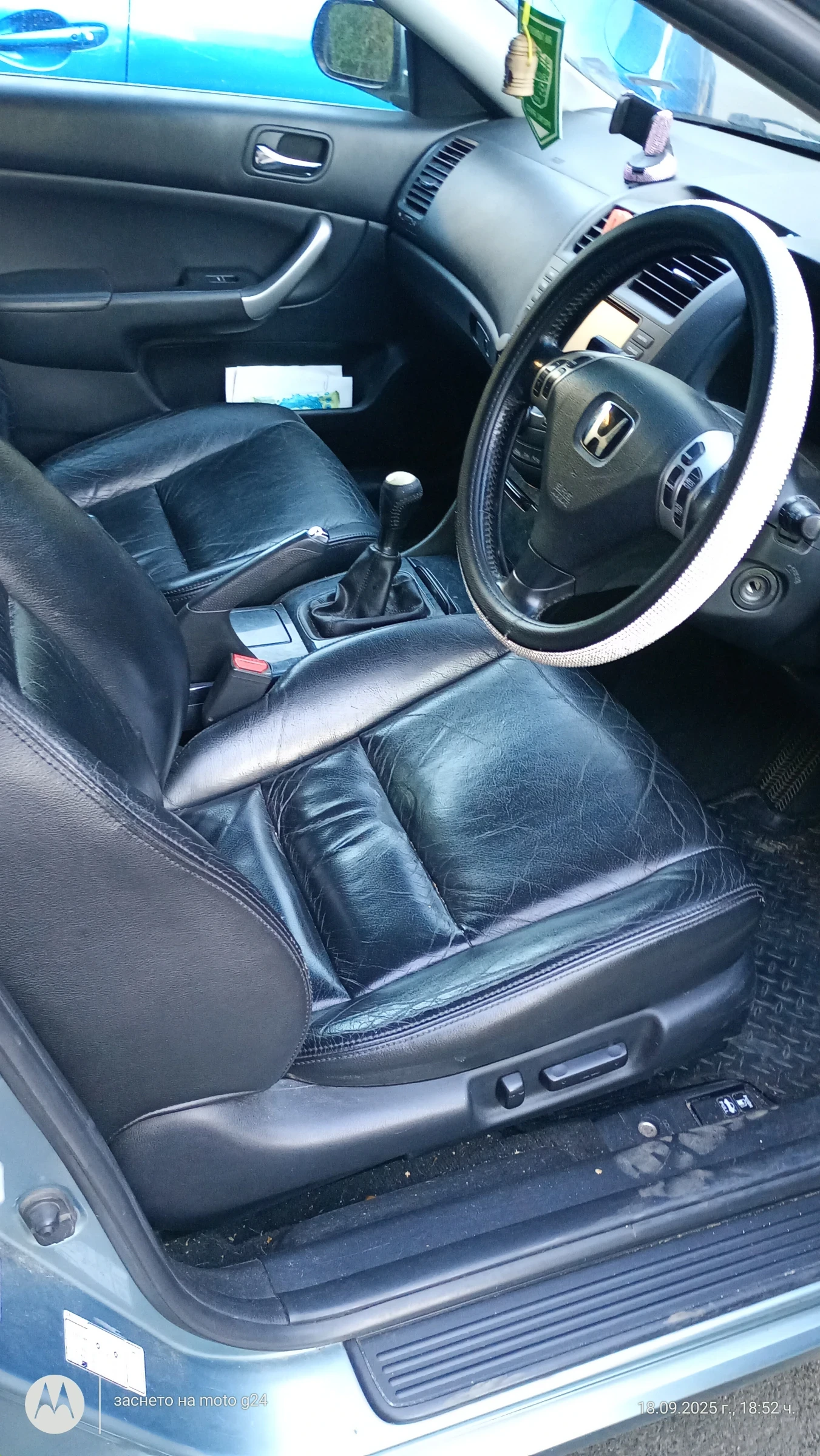 Honda Accord 2.2D - изображение 3