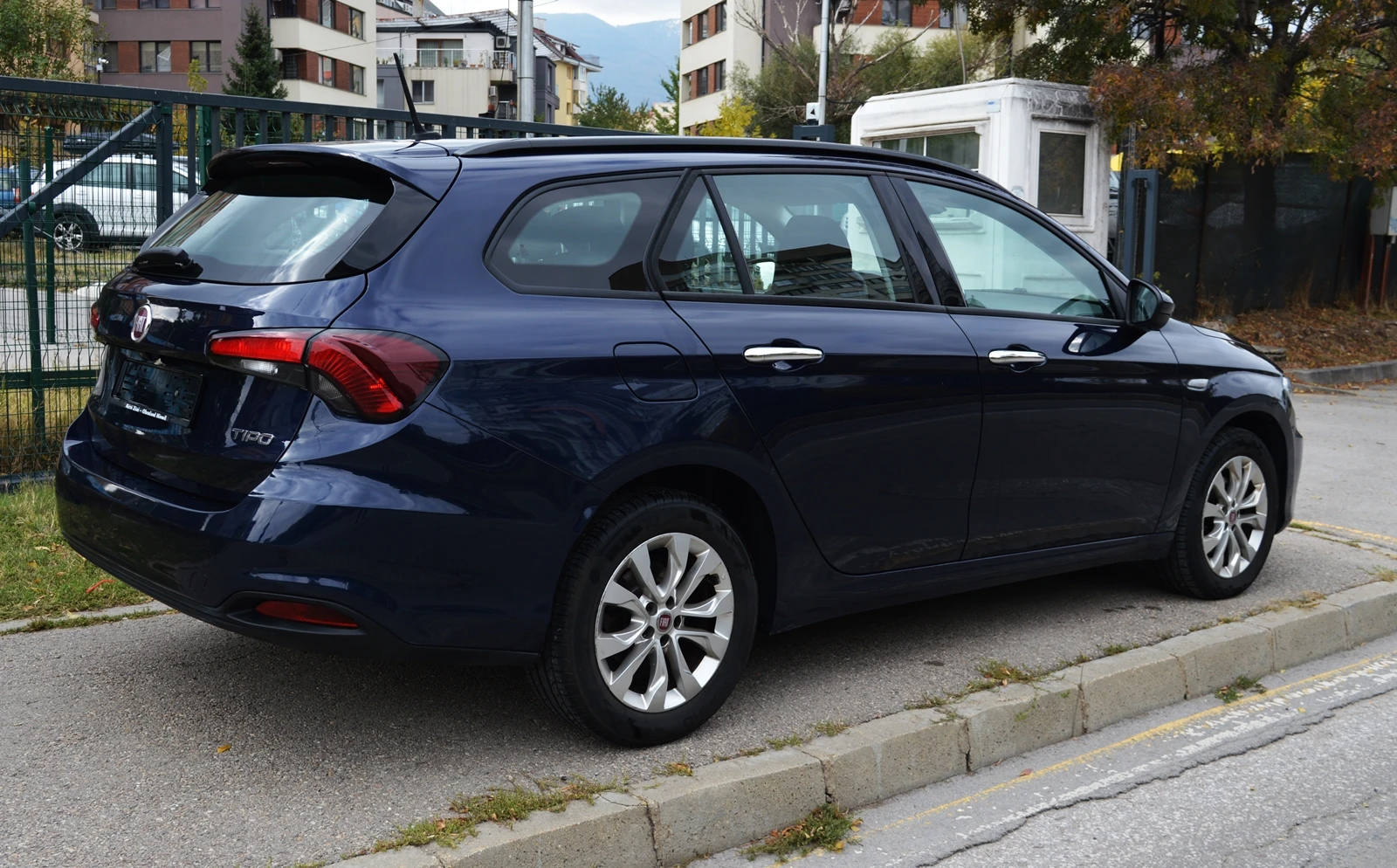 Fiat Tipo 1.6 JTD SW AUTOMAT FULL ШВЕЙЦАРИЯ - изображение 4