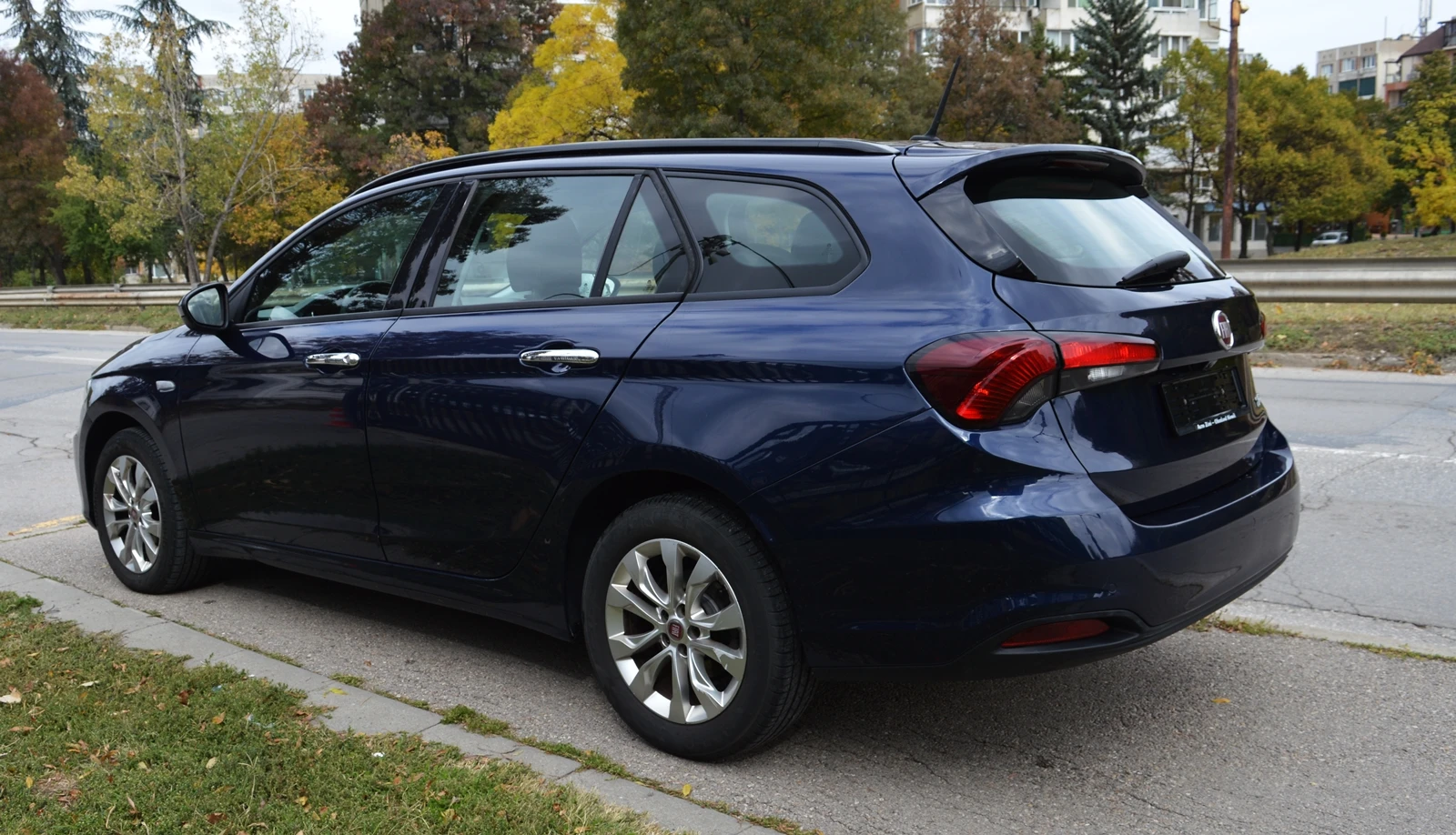 Fiat Tipo 1.6 JTD SW AUTOMAT FULL ШВЕЙЦАРИЯ - изображение 6