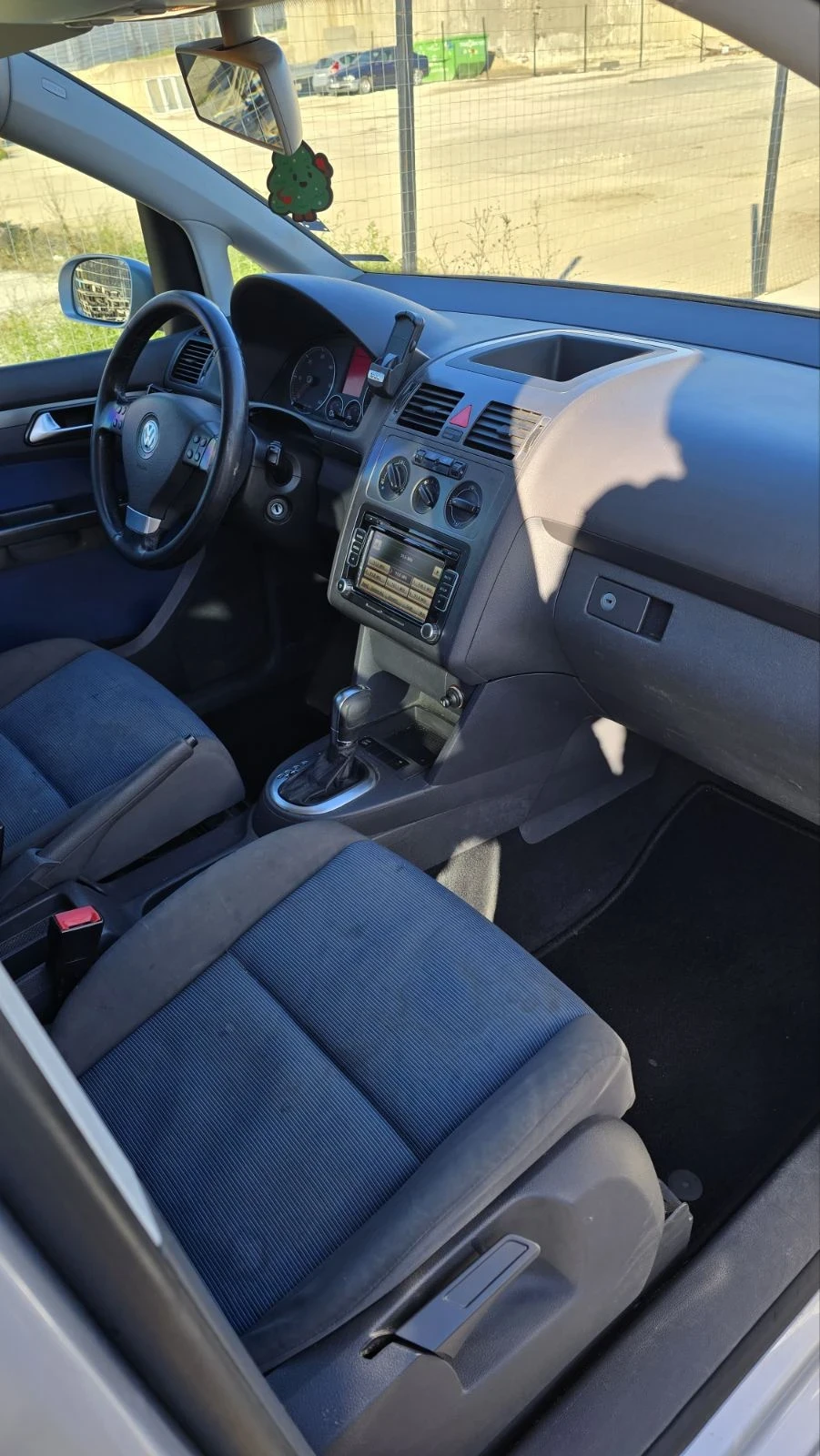 VW Touran 6+ 1 - изображение 9