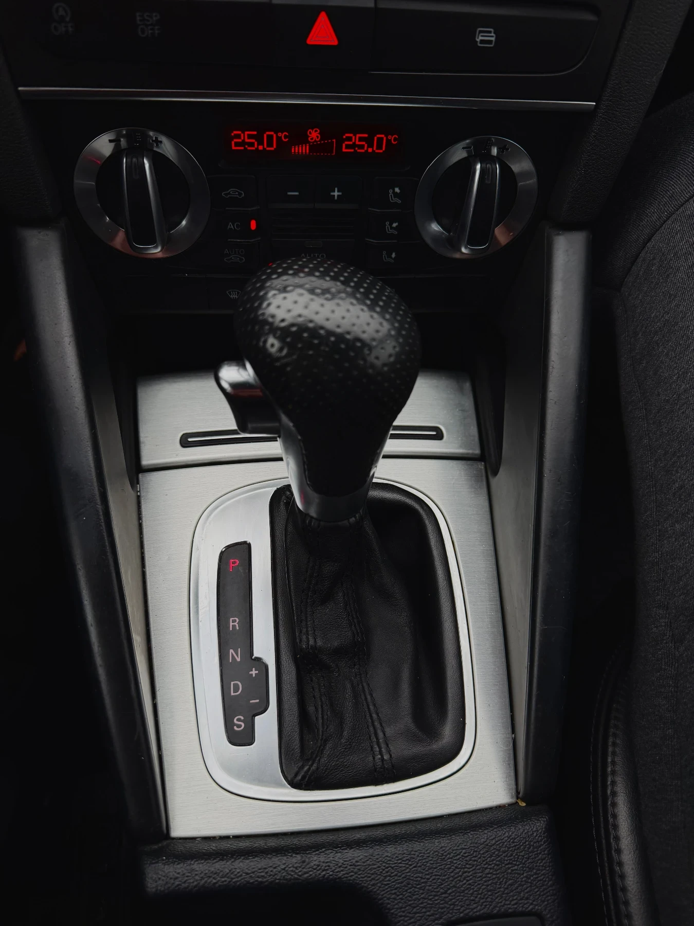 Audi A3 Sportback S-line | S-tronic | 1.6 TDI | Mobile.bg � ����������� 12
