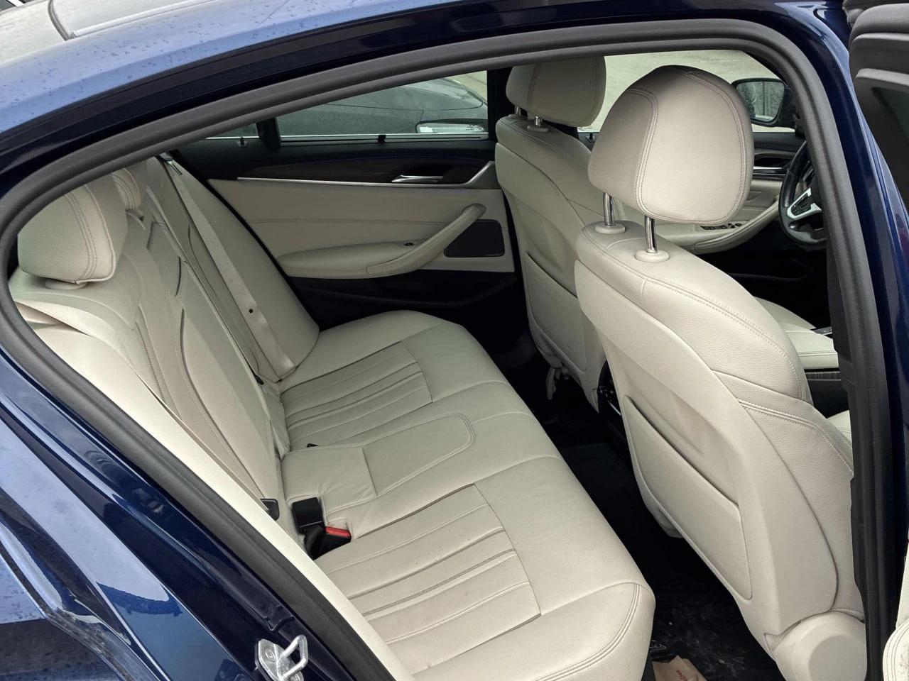 BMW 540 * АВТО КРЕДИТ* ЦЕНА ДО БГ * Сервизна история * , снимка 12 - Автомобили и джипове - 53807367