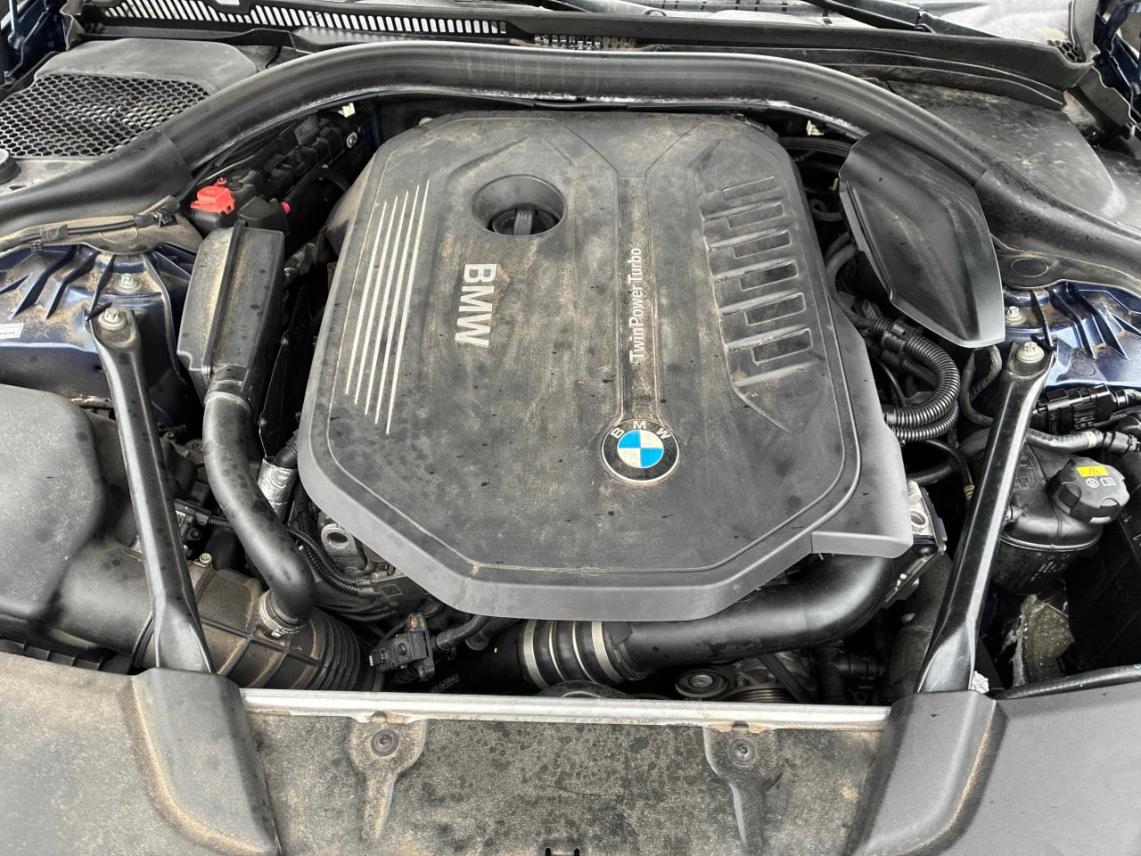 BMW 540 * АВТО КРЕДИТ* ЦЕНА ДО БГ * Сервизна история * , снимка 15 - Автомобили и джипове - 53807367