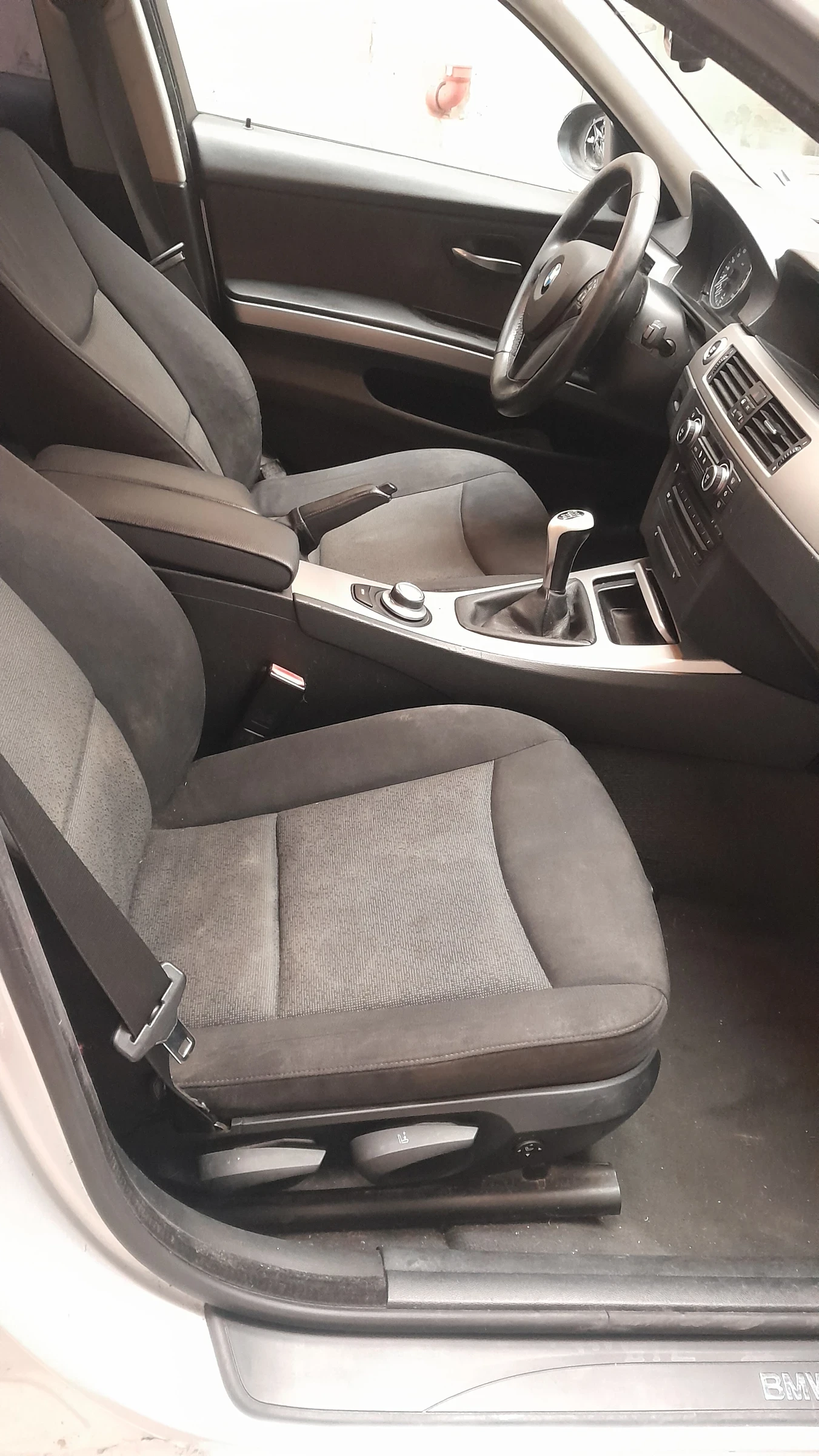 BMW 318, снимка 5 - Автомобили и джипове - 53853259