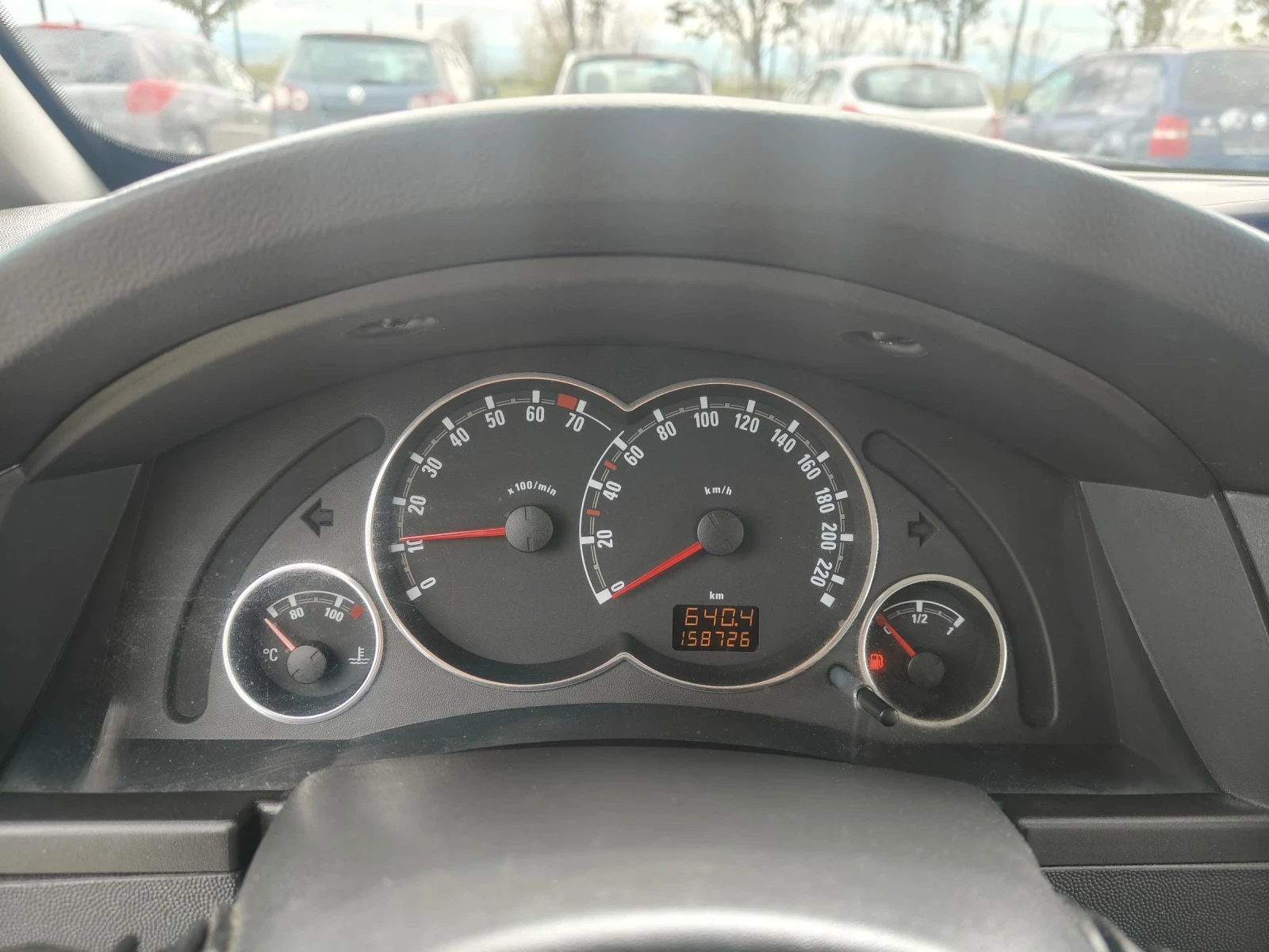 Opel Meriva 1.6i facelift , снимка 9 - Автомобили и джипове - 54397468