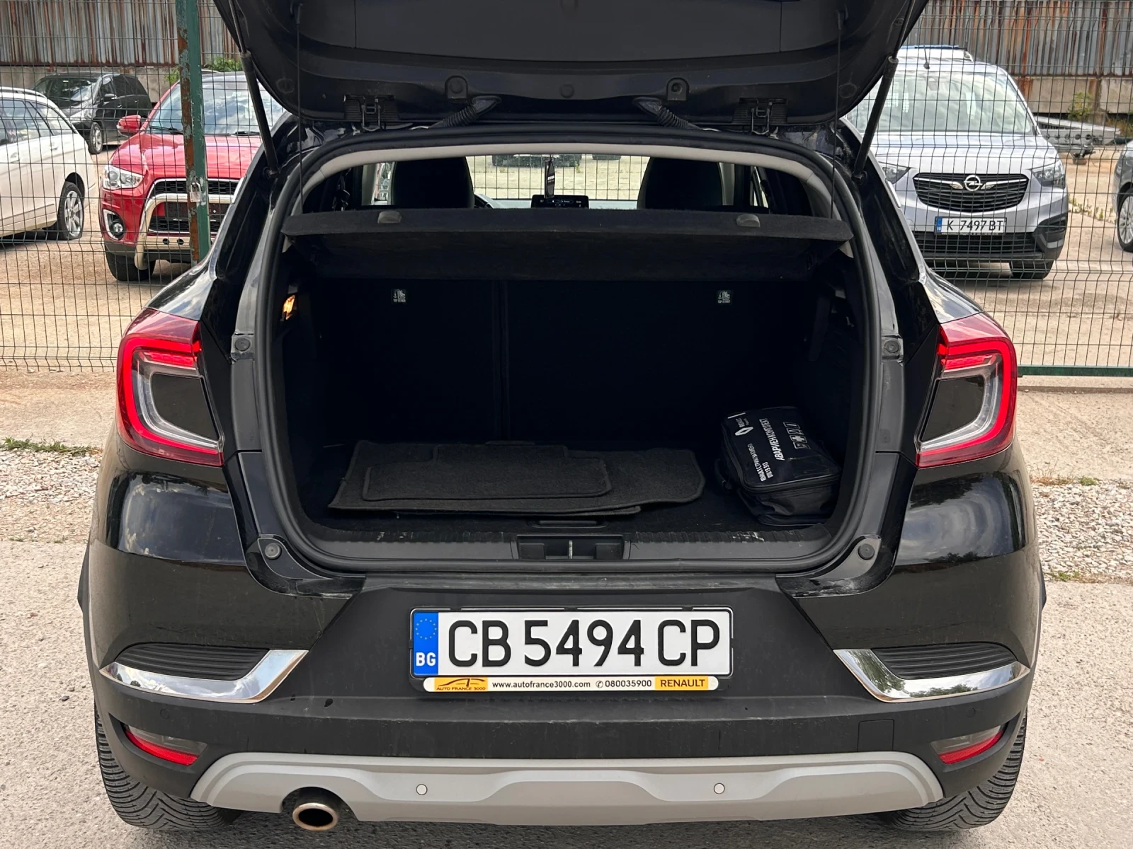Renault Captur Intense , снимка 5 - Автомобили и джипове - 55124220