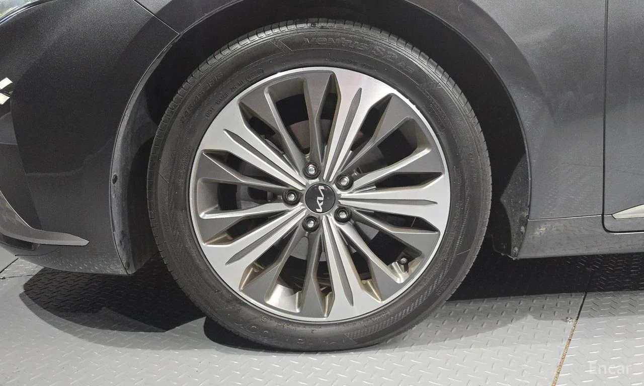 Kia K8 * ФИКСИРАНА ЦЕНА ДО БЪЛГАРИЯ * АВТОКРЕДИТ, снимка 6 - Автомобили и джипове - 55422343
