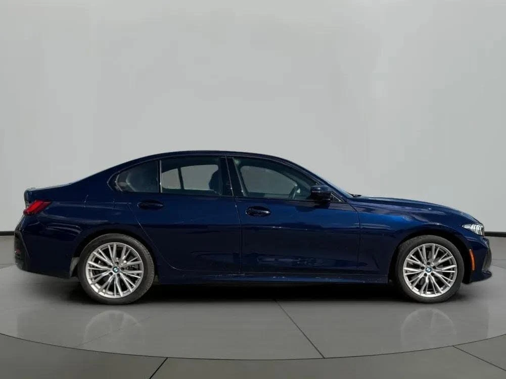 BMW 330 * xDrive * PANO * Автокредит * (Цена до България), снимка 4 - Автомобили и джипове - 55573075