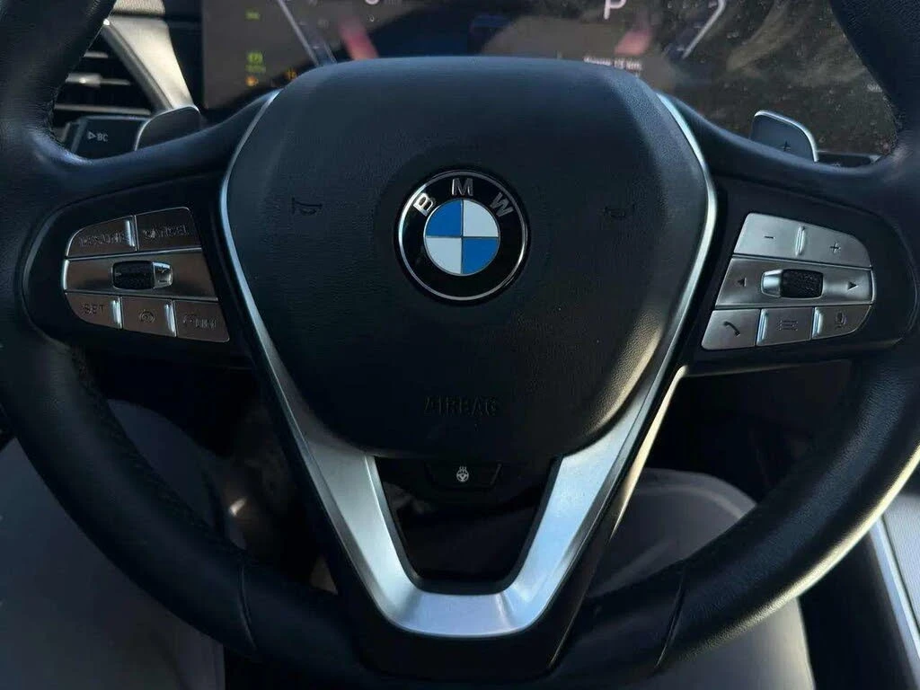 BMW 330 * xDrive * PANO * Автокредит * (Цена до България), снимка 12 - Автомобили и джипове - 55573075