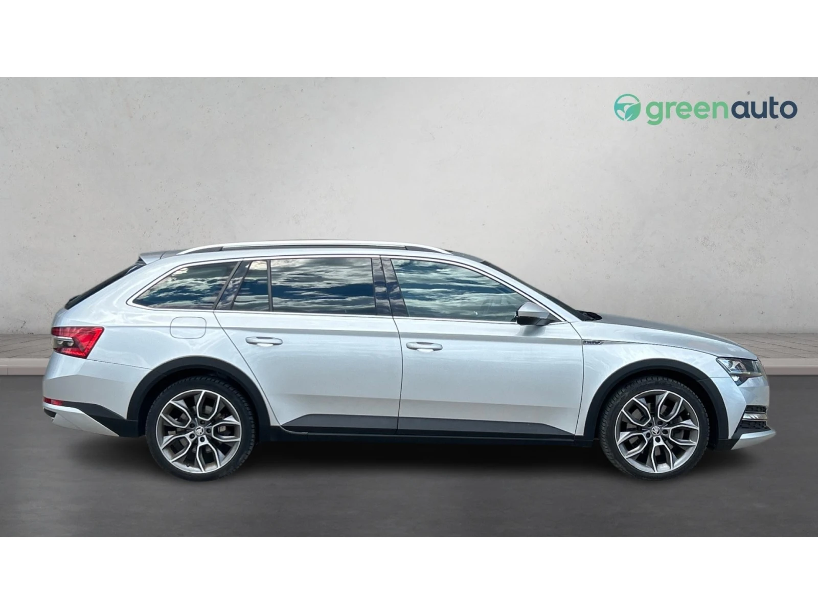 Skoda Superb  Scout 2.0 TSi  4x4 , Месечна вноска от 399  , снимка 8 - Автомобили и джипове - 55579016