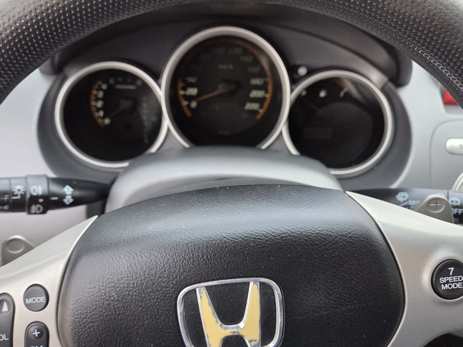 Honda Jazz 1.4 i-dsi, снимка 11 - Автомобили и джипове - 56183258