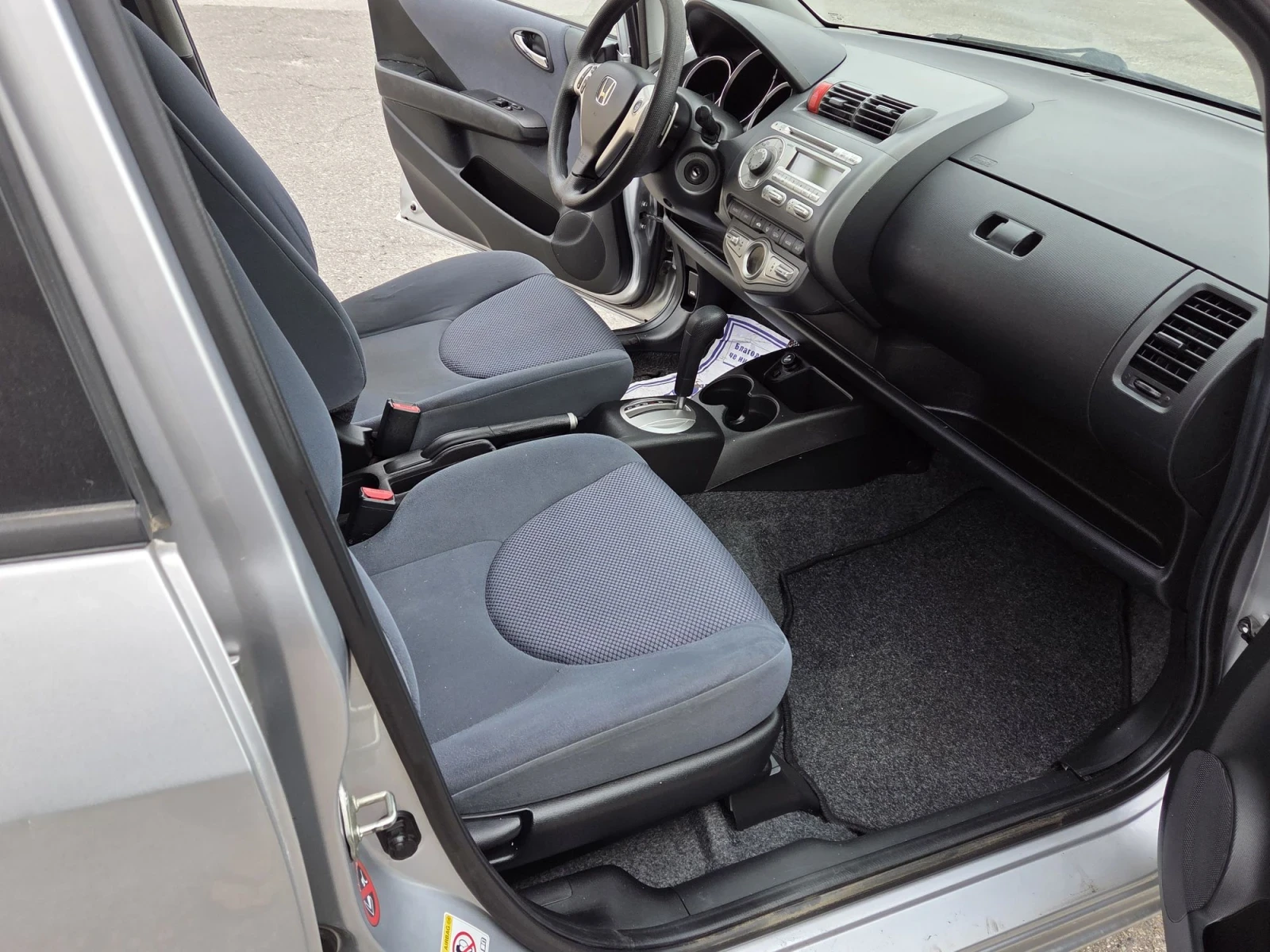 Honda Jazz 1.4 i-dsi, снимка 10 - Автомобили и джипове - 56183258