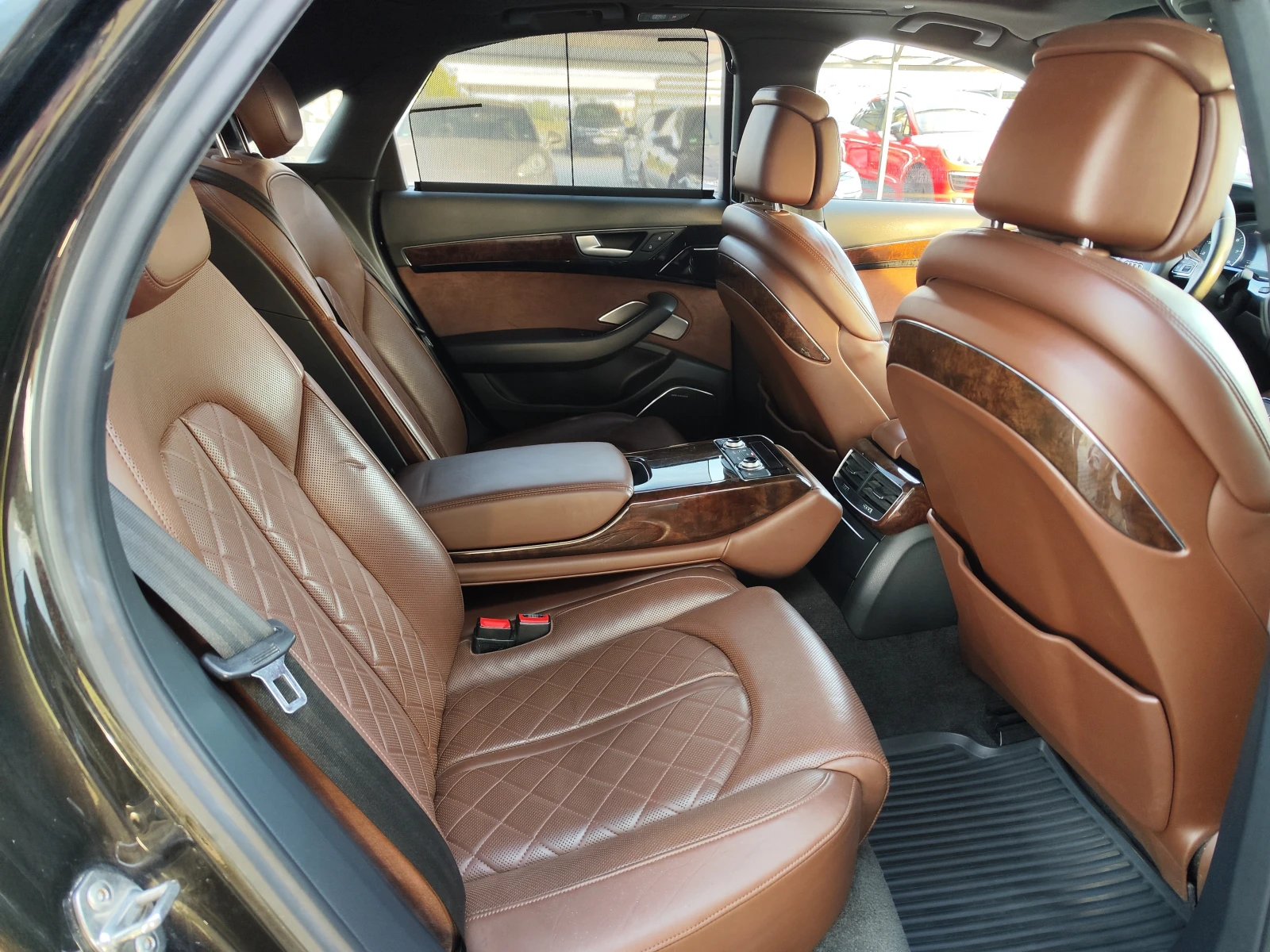 Audi A8 4.0* B&Q* HEADUP* PODGREV* CAMERA* MATRIX* LIZING, снимка 7 - Автомобили и джипове - 56594195