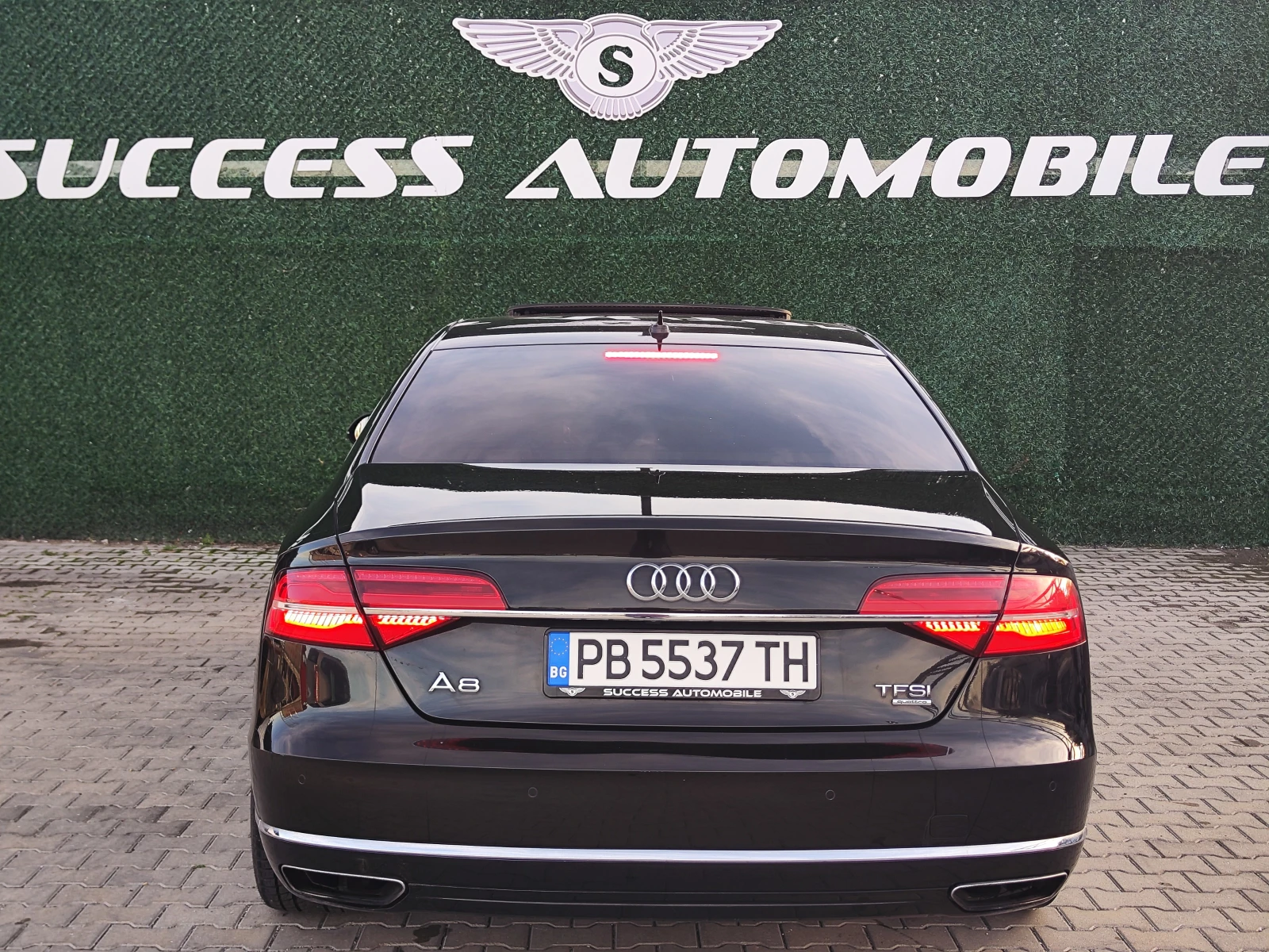 Audi A8 4.0* B&Q* HEADUP* PODGREV* CAMERA* MATRIX* LIZING, снимка 4 - Автомобили и джипове - 56594195